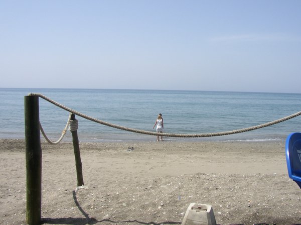 Karen und Tim am Strand.JPG