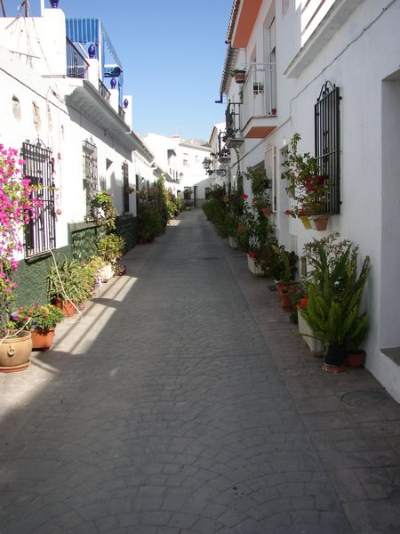 Torrox untere Gasse von Oben.JPG